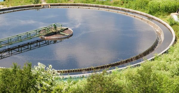 Effluent-Ponds-of-Processing-Industries-khanjanipolymer (3)